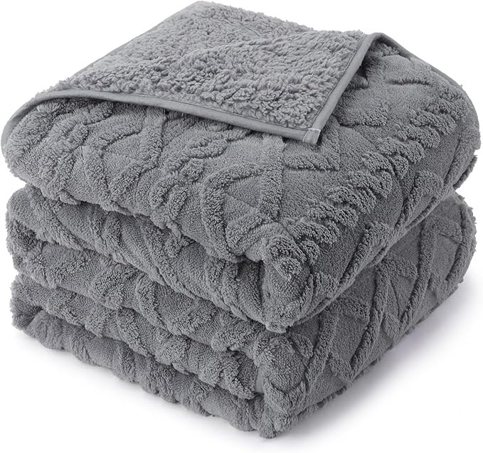 Weighted Blanket Queen Size 17lbs, Ultra-Warm Thick Sherpa Weighted Blankets by Home