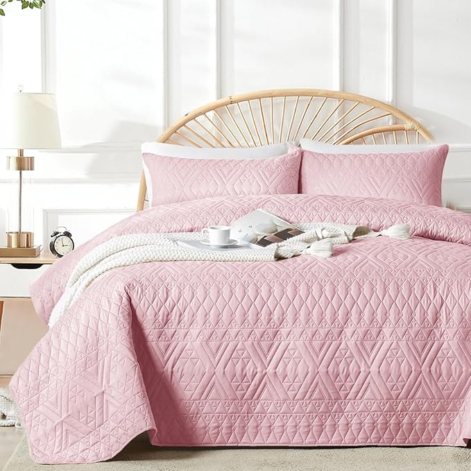 akkialla Full/Queen Quilt Set, Boho Geometric Pattern, Soft All-Season Bedding by akkialla