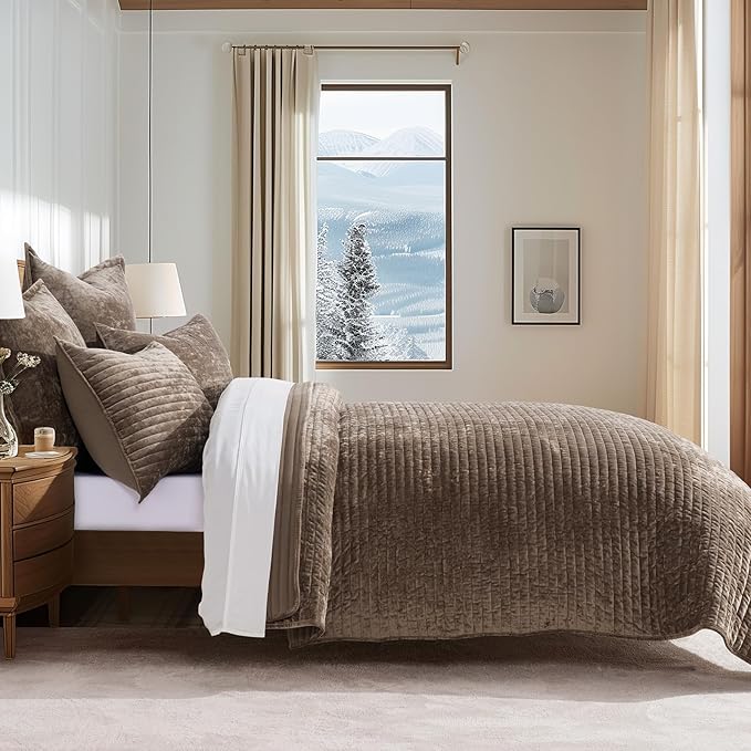 EVERGRACE Velvet Quilt Set Queen Size, Luxurious Soft Striped Channel Bedding - Image 2