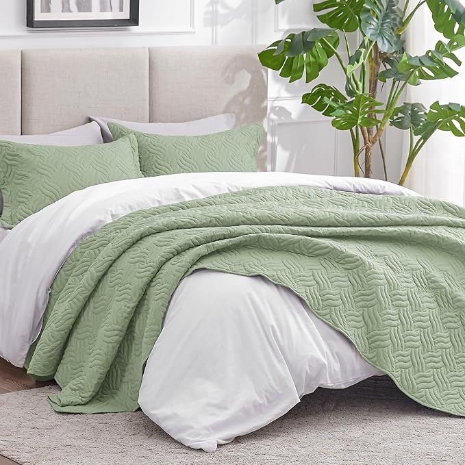 Love's cabin California King Size Quilt Bedding Set Sage Bedspread - Image 2