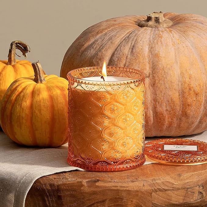 LA JOLIE MUSE Pumpkin Chai Candle – Pumpkin, Spicy Chai & Vanilla Scent | 6 oz - Image 3