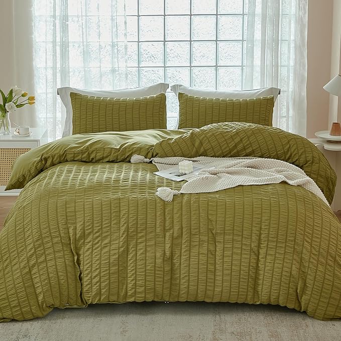 AveLom Olive Green Seersucker Duvet Cover Set Queen Size, 3 Pieces, Ultra Soft by AveLom