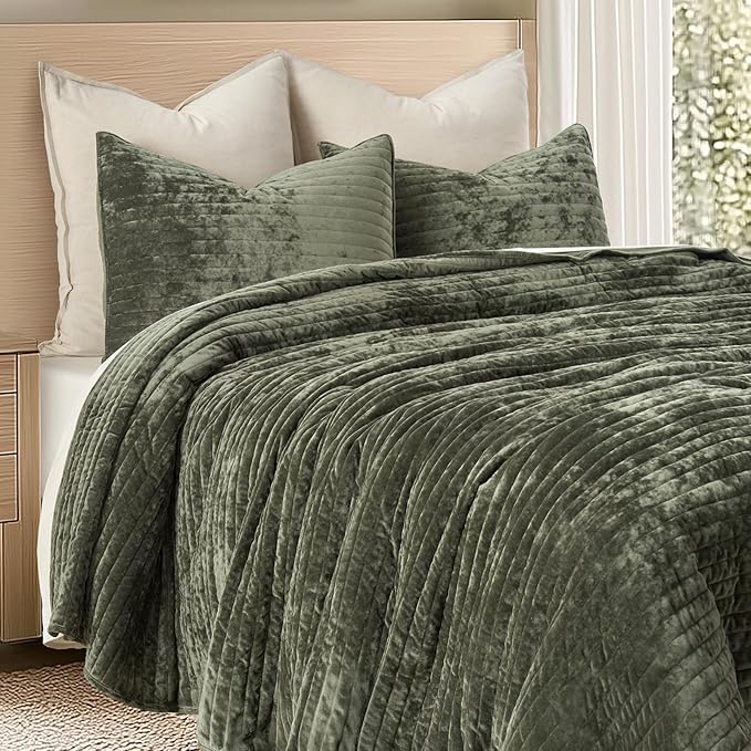 EVERGRACE Velvet Quilt Set King Size, Luxurious Soft Striped Channel Bedding Set - Image 6