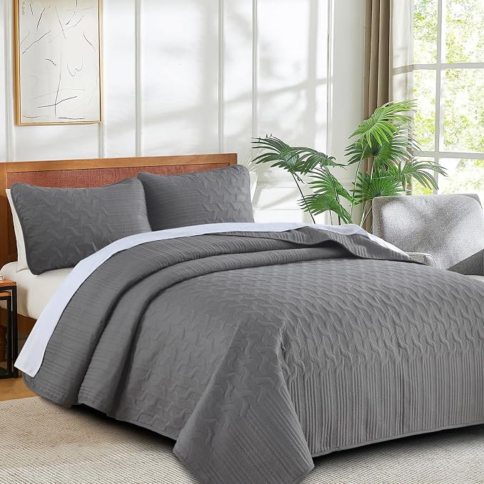 Yiran Grey Quilt Set King Size Lightweight Bedspread Ultrasonic Wave Pattern - Image 3