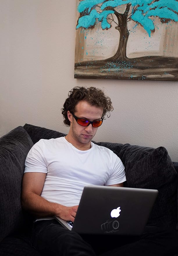 Blue Light Blocking Amber Glasses - Image 6