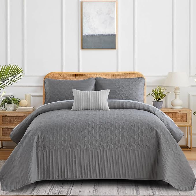 Yiran Grey Quilt Set King Size Lightweight Bedspread Ultrasonic Wave Pattern - Image 2
