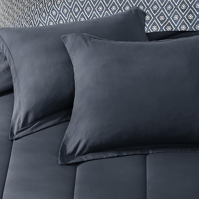Monbix Full Size Comforter Set - Image 6