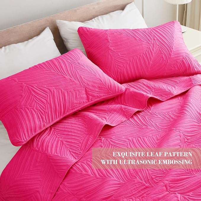 Exclusivo Mezcla California King Quilt Bedding Set, Lightweight Hot Pink Quilts - Image 3