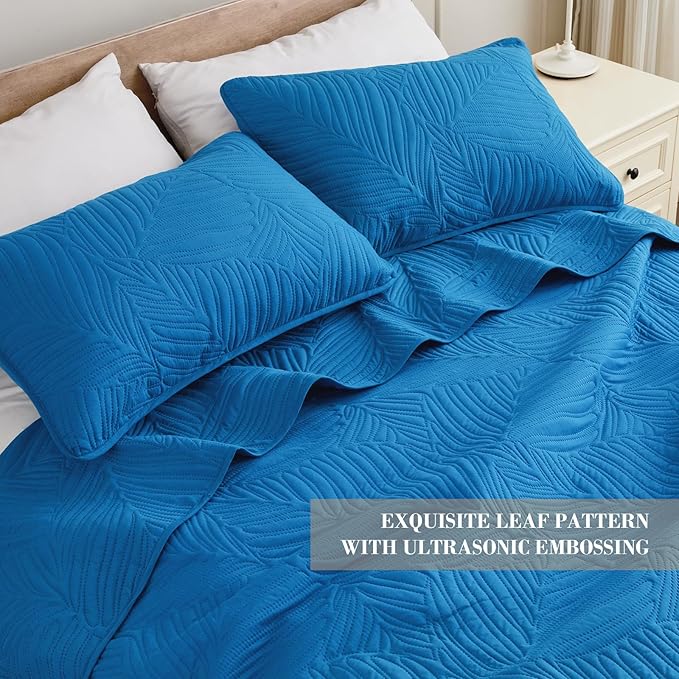 Exclusivo Mezcla King Size Quilt Bedding Set, Lightweight Royal Blue Quilts - Image 3