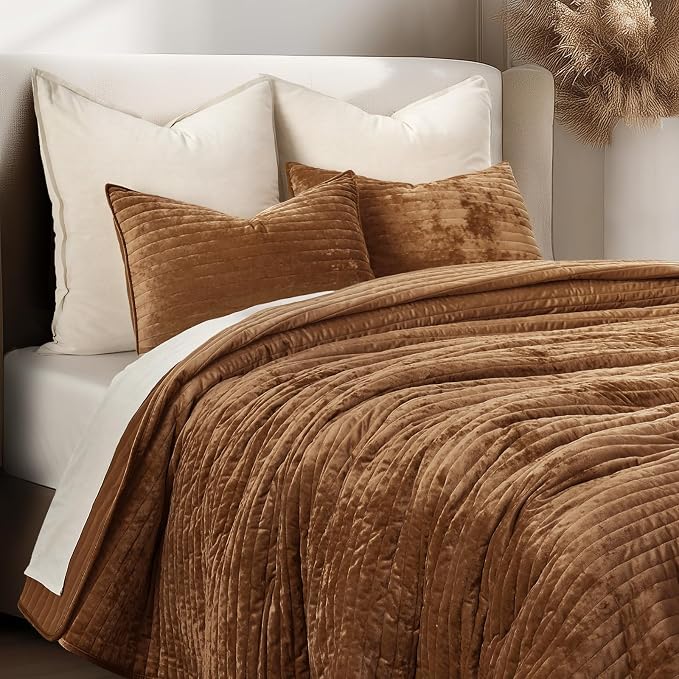 EVERGRACE Velvet Quilt Set California King 118'' x 106'', Luxurious Soft - Image 4