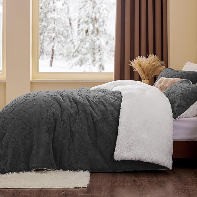 BEDELITE Fluffy Queen Comforter Set - Image 7
