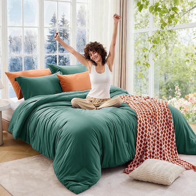 MUXHOMO Full Comforter Sets, All Season Ultra Soft Down Alternative Bedding - Image 4