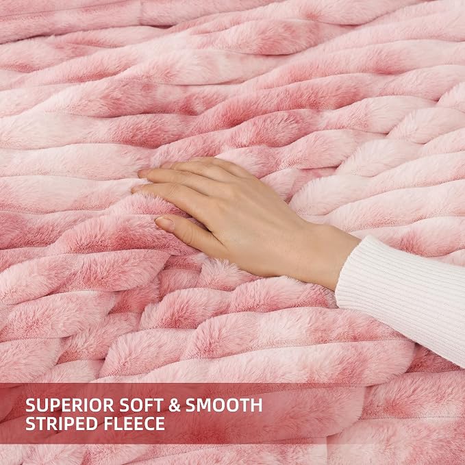 Smoofy Fluffy King Size Comforter Set 3 Pieces - Image 5