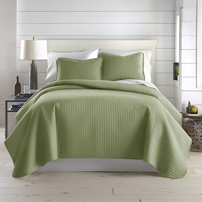 Southshore Fine Living, Inc. Quilts, Queen Size Set, Pet Hair Resistant Bedding by SouthshoreFineLivingInc