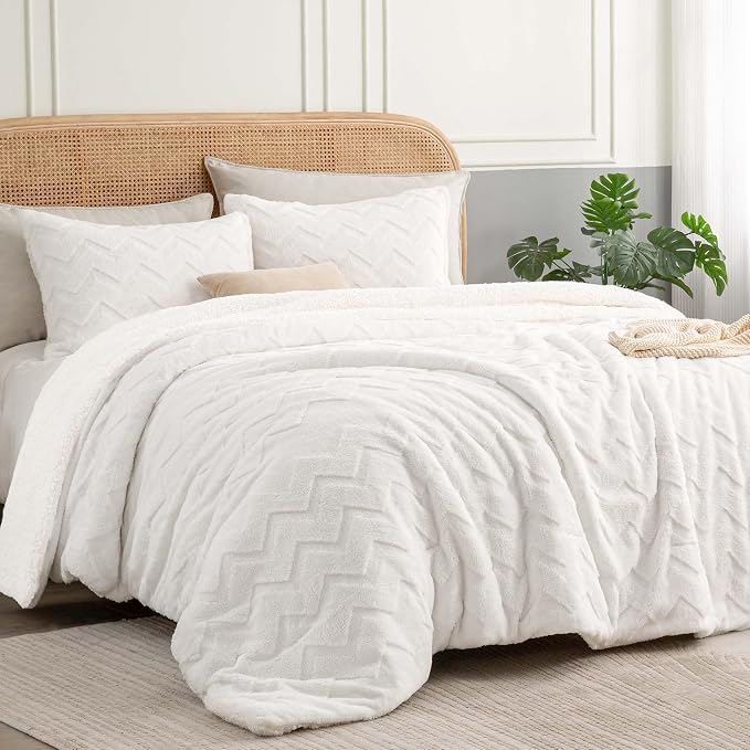 BEDELITE Fluffy Queen Comforter Set - Image 2