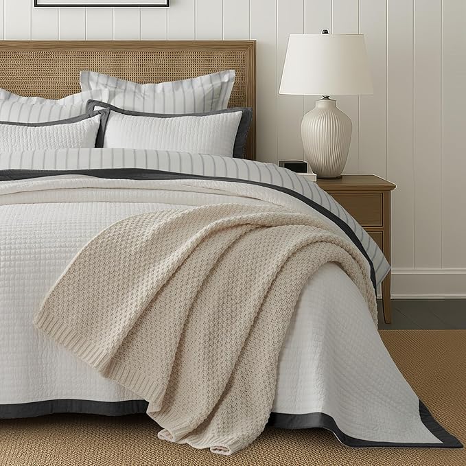 EVERGRACE Cotton Border Frame Tack-Stitch Quilt Bedding Set King Size, Coastal - Image 6