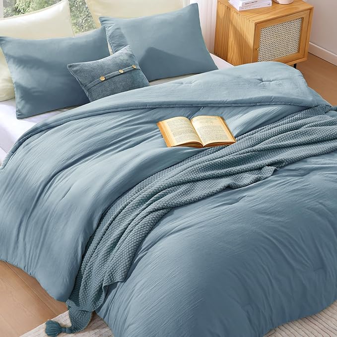 WRENSONGE Full Size Comforter Sets - Image 3