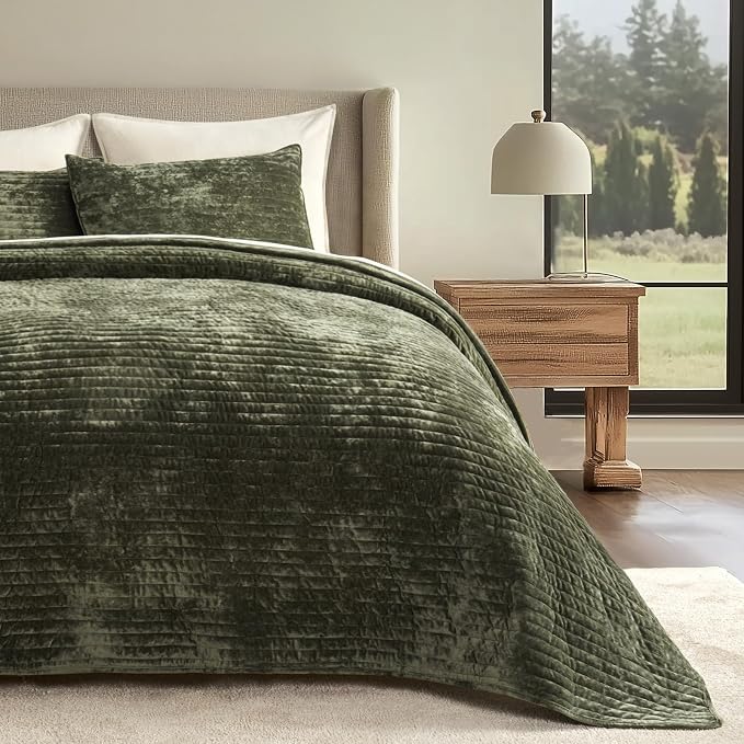 EVERGRACE Velvet Quilt Set King Size, Luxurious Soft Striped Channel Bedding Set - Image 2