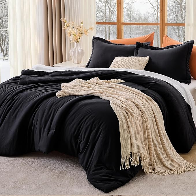 MUXHOMO Black Queen Comforter Set, All Season Ultra Soft Down Alternative by MUXHOMO