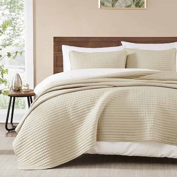 WRENSONGE Queen Quilt-3 Pieces Lightweight Bedspreads Beige Queen Size Quilt by WRENSONGE