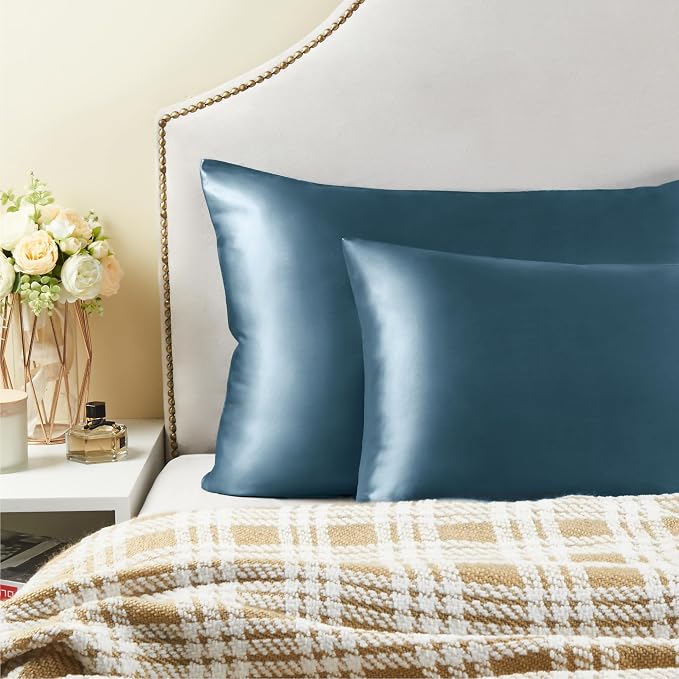 BEDELITE Satin Pillowcase with Zipper, Super Soft and Cooling Similar to Silk - Image 6