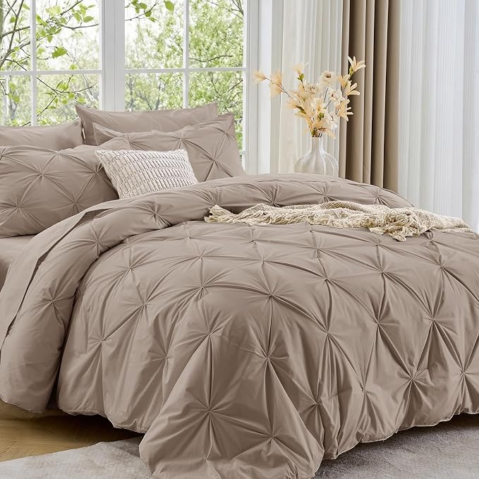 Sasttie Queen Comforter Set, 7-Piece Bed in a Bag, Pintuck Bedding Sets by SASTTIE