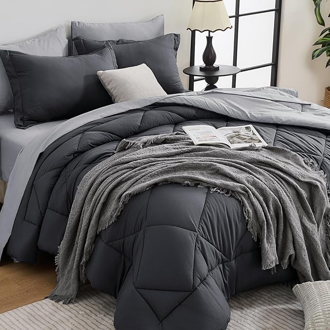 HEVUMYI Oversized Queen Comforter Set by HEVUMYI