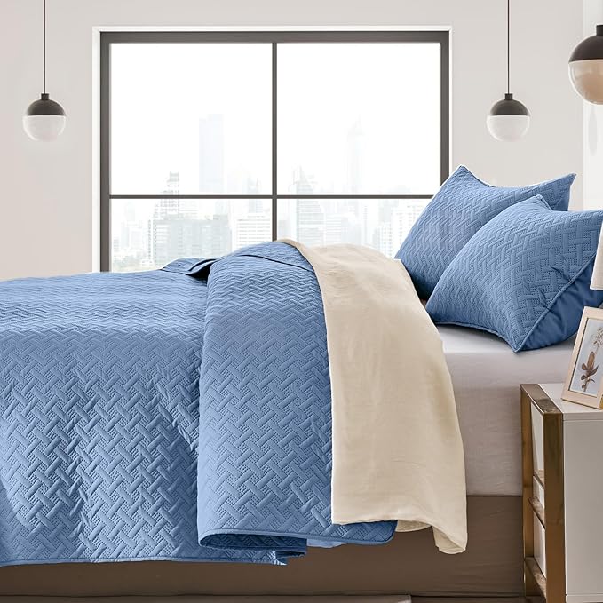 FLYMME Bluish Grey Full/Queen Quilt Bedspreads, Modern Style Geometric Weave - Image 3