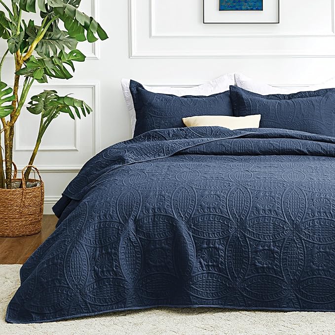Love's cabin Oversized King Size Quilt Bedding Set Navy Bedspreads by Lovescabin