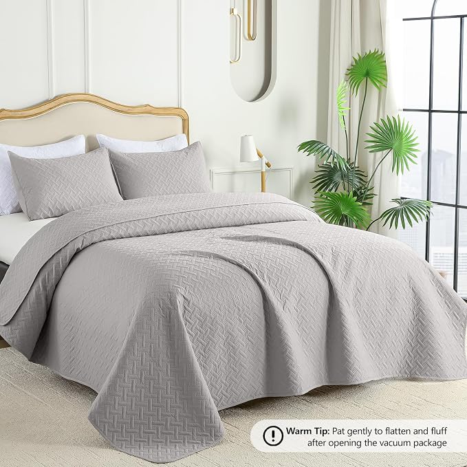 FLYMME Queen Quilt Bedding Set Light Grey Lightweight Bedspreads Full Size - Image 2