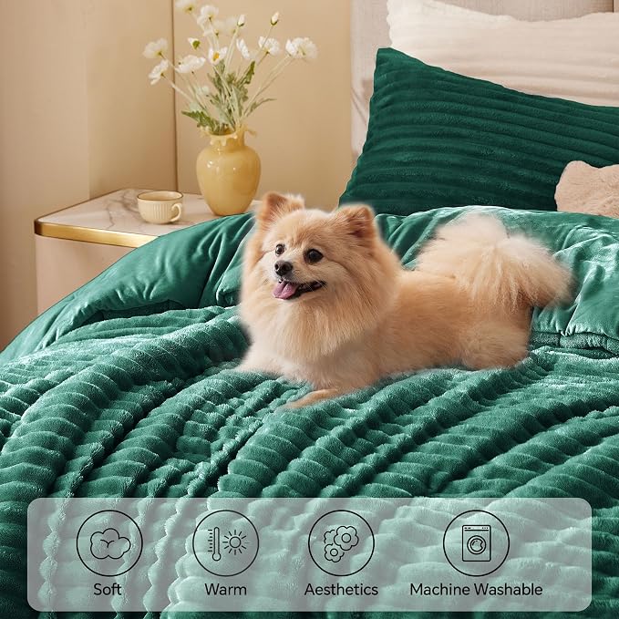 BEDELITE Fleece King Comforter Set -Super Soft & Warm Fluffy Dark Green Bedding - Image 3