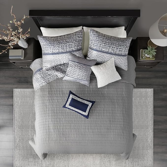 Madison Park Queen Quilt Set Lustrous Jacquard & Glitter Accent Coverlet Set - Image 11
