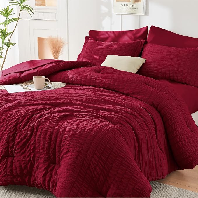 HYMOKEGE Burgundy Duvet Cover King Size, Ultra Soft 3-Piece Seersucker Duvet - Image 4