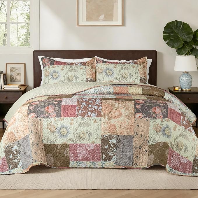 Whale Flotilla Patchwork Quilt Twin Size, Soft Boho Floral Bedspreads by WHALEFLOTILLA