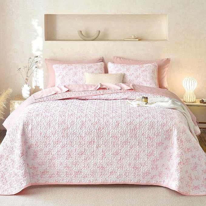 Wake In Cloud - Floral Quilt Set, Shabby Chic Coquette Cottagecore Vintage by WakeInCloud