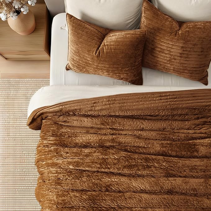 EVERGRACE Velvet Quilt Set Queen Size, Luxurious Soft Striped Channel Bedding - Image 2