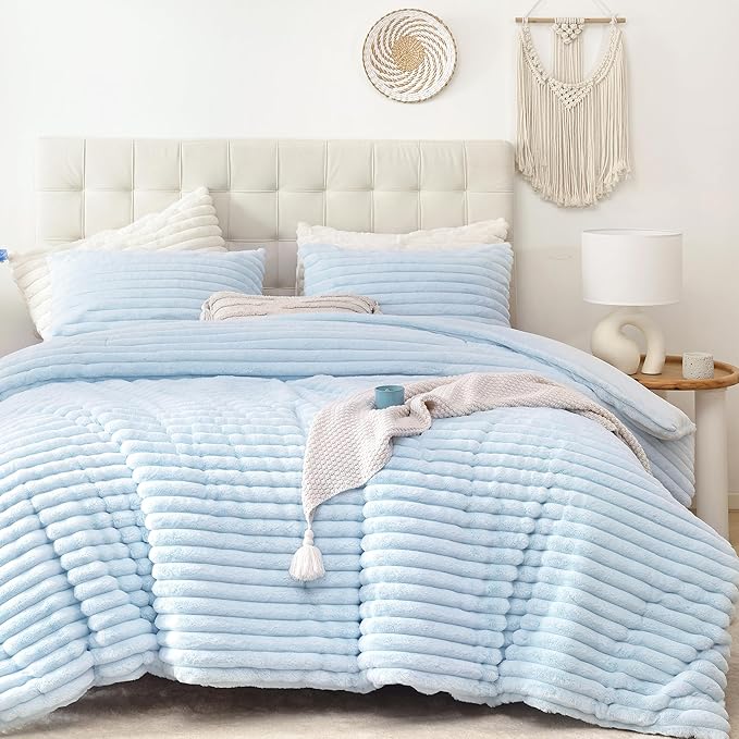 Smoofy Fluffy Queen Size Comforter Set 3 Pieces by SMOOFY