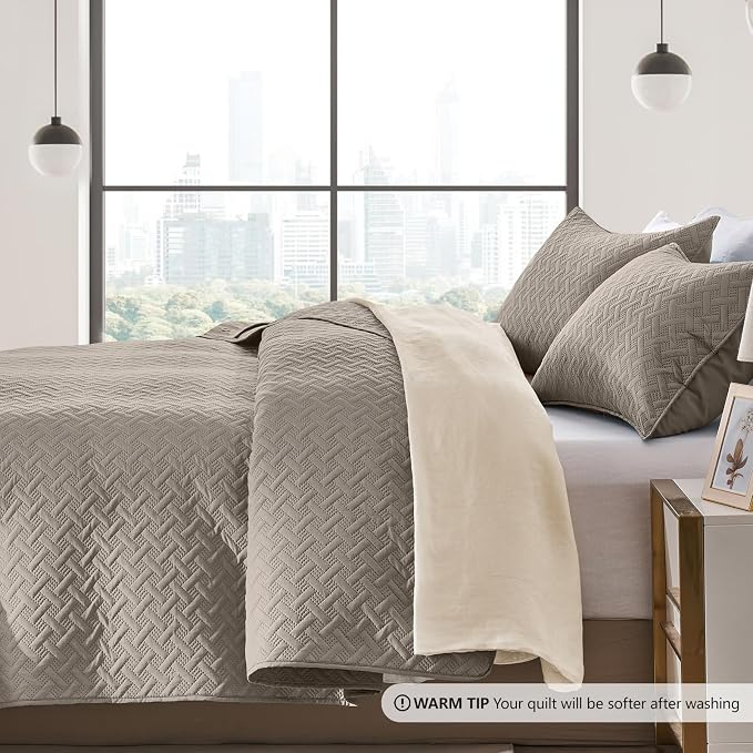 FLYMME Twin Quilt Set, Lightweight Taupe Bedspreads, Basket Weave Pattern - Image 4