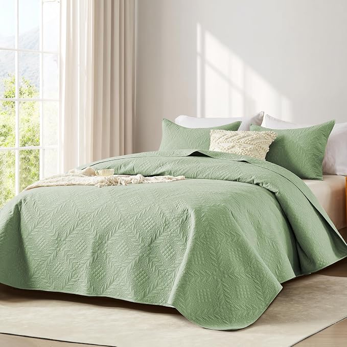 FLYMME Twin Quilt Set, Sage Green Lightweight Bedspreads, Vintage Olive Leaf - Image 2