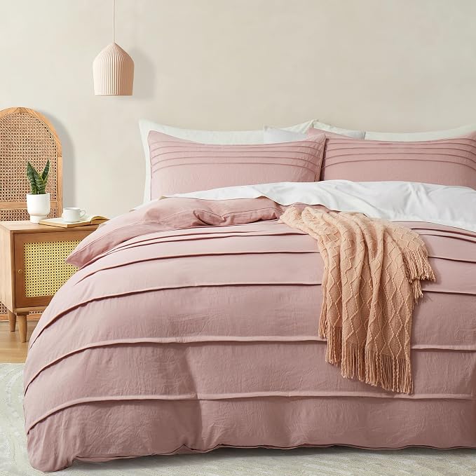 Oli Anderson Misty Rose Duvet Cover Queen Size by OliAnderson