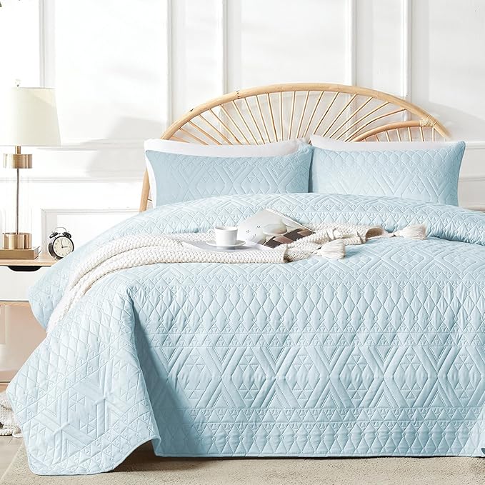 akkialla King/Cal King Size Quilt Bedding Set, Sky Blue Lightweight Microfiber by akkialla