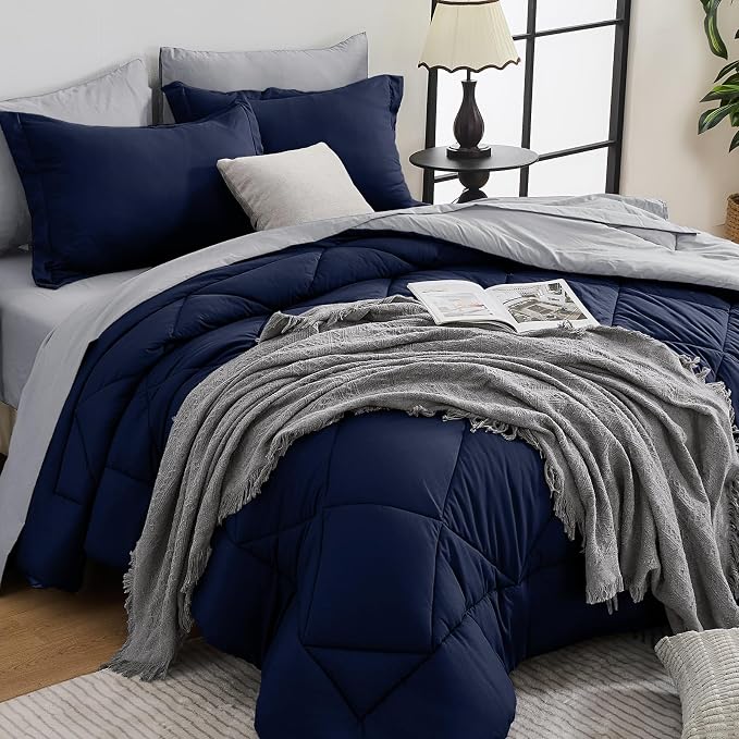 HEVUMYI Twin Comforter Set by HEVUMYI