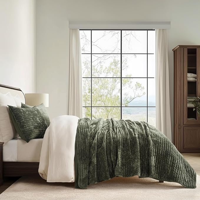 EVERGRACE Velvet Quilt Set King Size, Luxurious Soft Striped Channel Bedding Set - Image 5