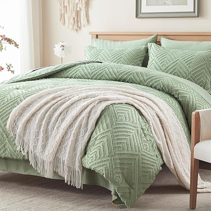Zzlpp Queen Comforter Set 7 pieces, Sage Green Tufted Bed in a Bag - Image 2
