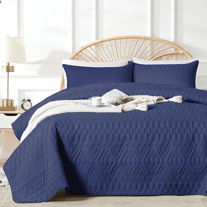 akkialla Twin Size Quilt Bedding Set, Modern Style Geoetric Pattern Coverlet Set by akkialla