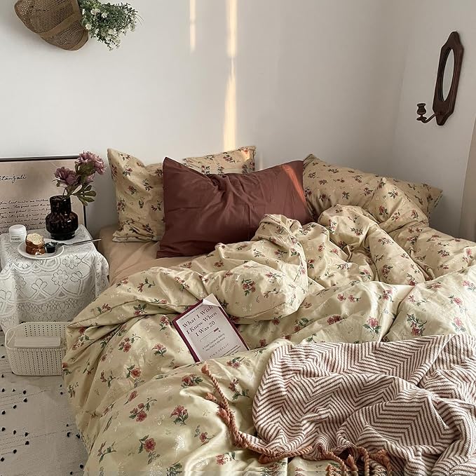 MKXI Yellowish Beige & Red Floral Duvet Cover Set Full Size by MKXI