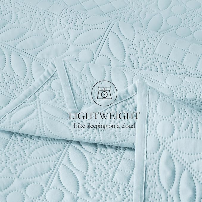 FLYMME Quilt King Size, Lightweight Sky Blue Bedspreads, Vintage Olive Leaf - Image 7