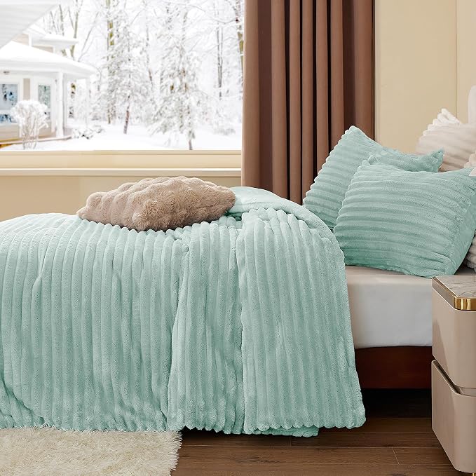 BEDELITE Fleece Queen Comforter Set -Super Soft & Warm Fluffy Light Green - Image 4
