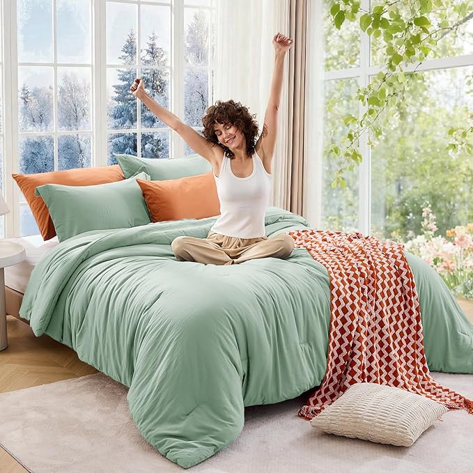 MUXHOMO Queen Comforter Set, All Season Ultra Soft Down Alternative Bedding - Image 4