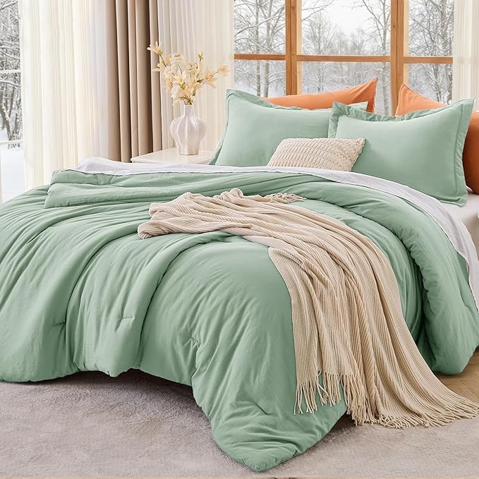 MUXHOMO King Size Comforter Set, All Season Ultra Soft Down Alternative Bedding by MUXHOMO